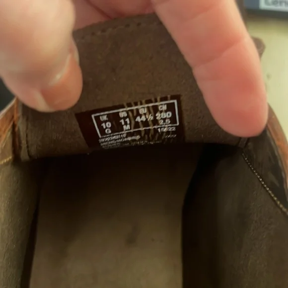 Clarks Men’s/Hommes Chukka boots new never worn - Picture 8 of 8